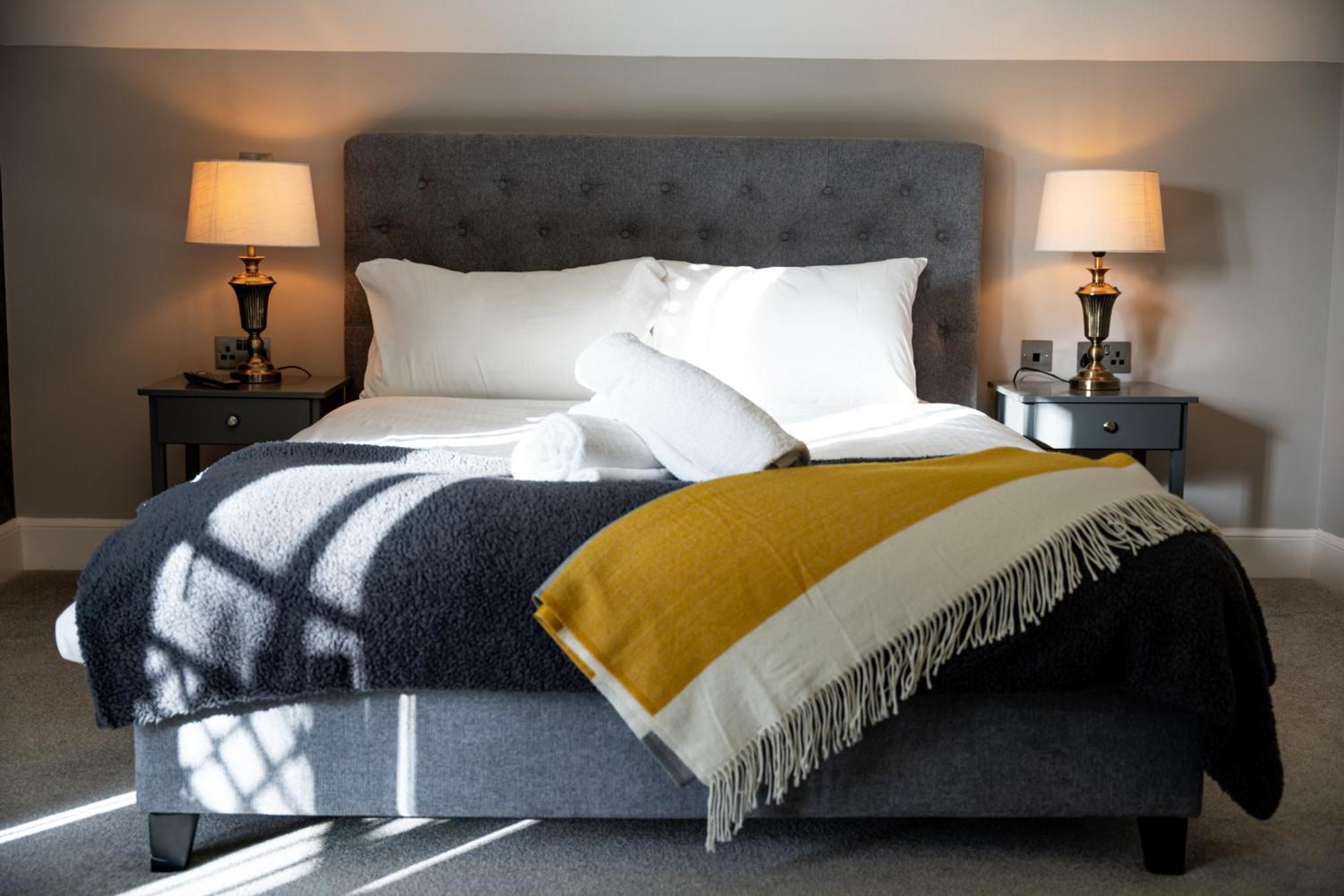 Escape Ordinary At Lough Erne Golf Village Enniskillen Exteriér fotografie