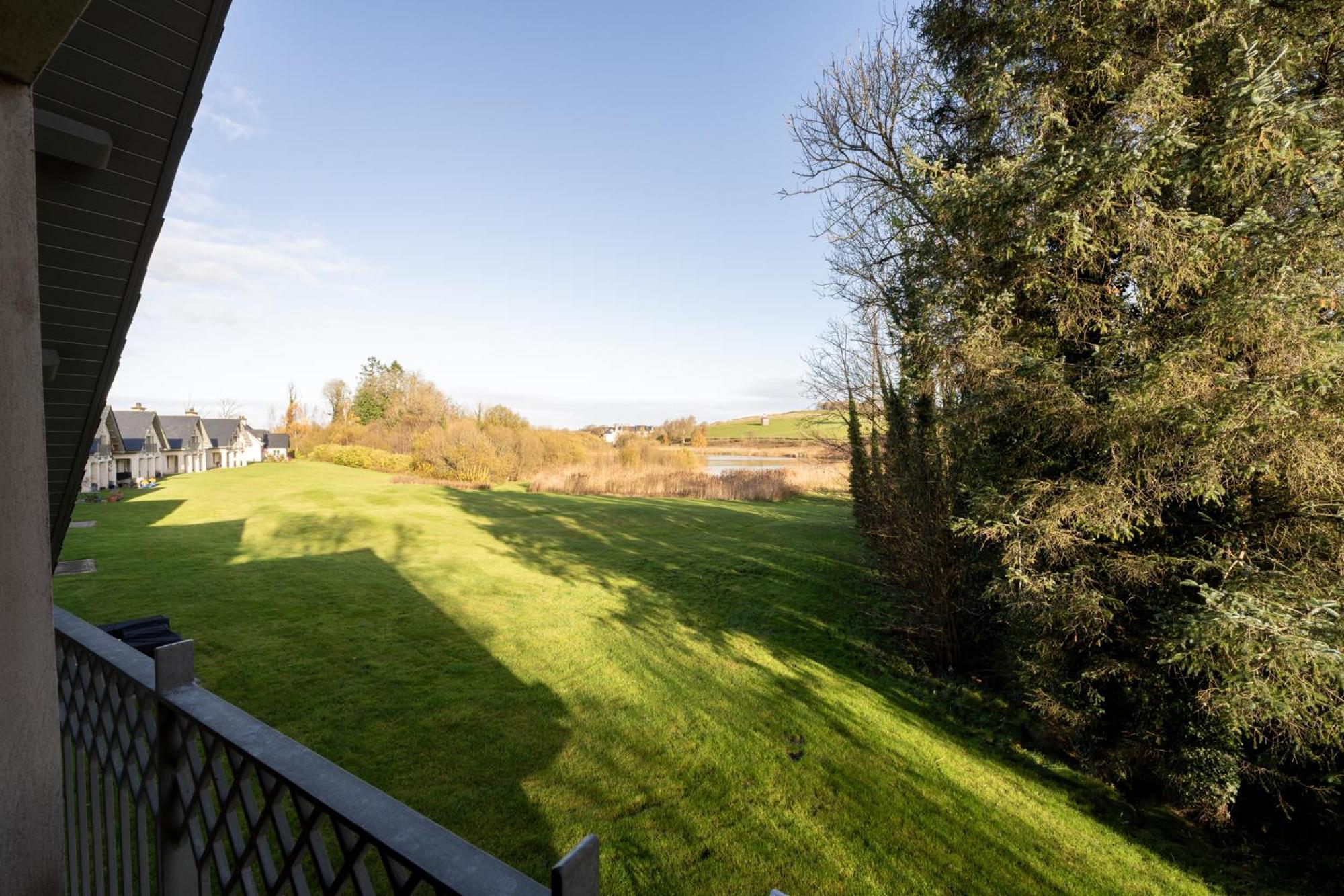 Escape Ordinary At Lough Erne Golf Village Enniskillen Exteriér fotografie