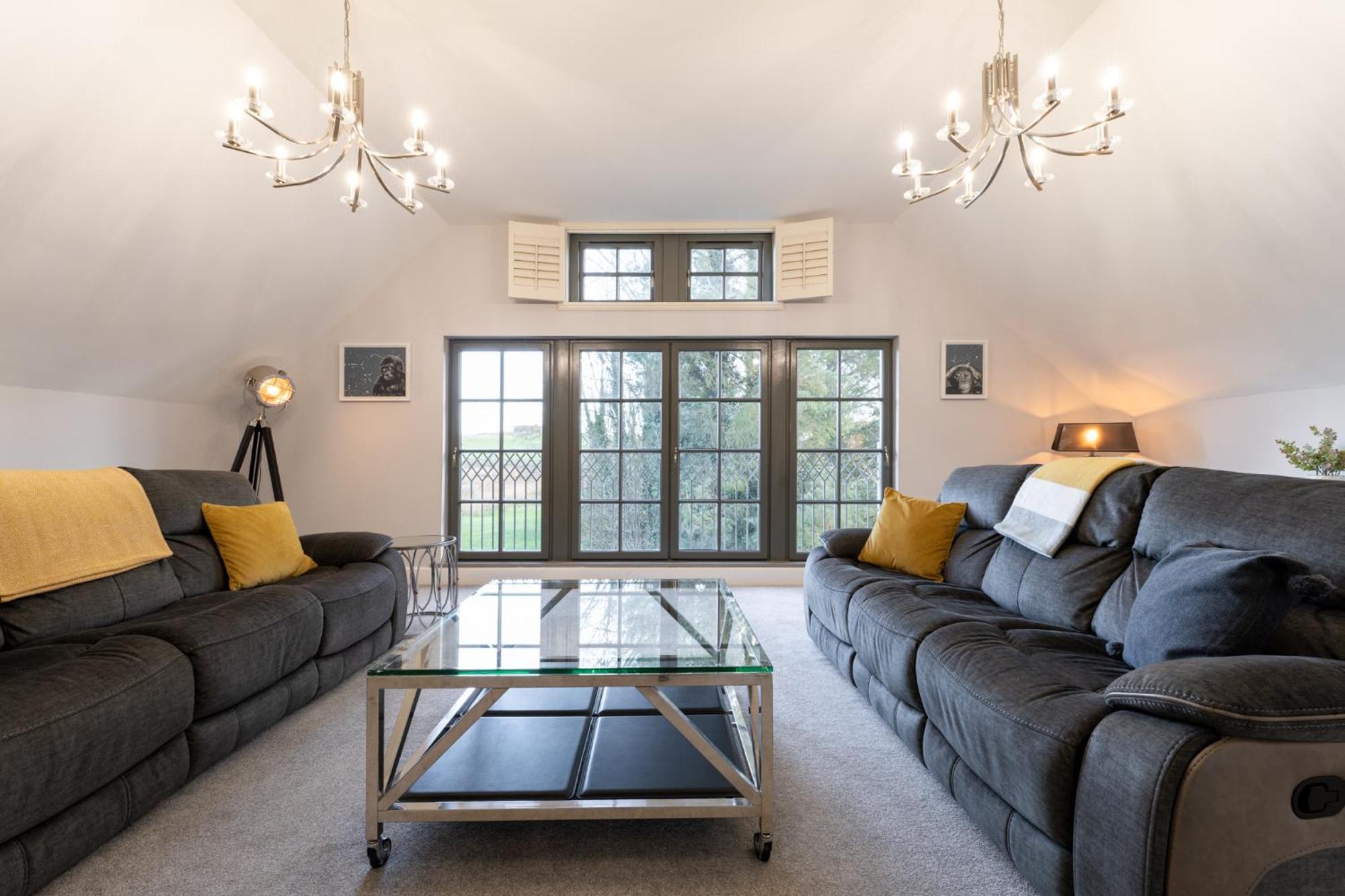 Escape Ordinary At Lough Erne Golf Village Enniskillen Exteriér fotografie