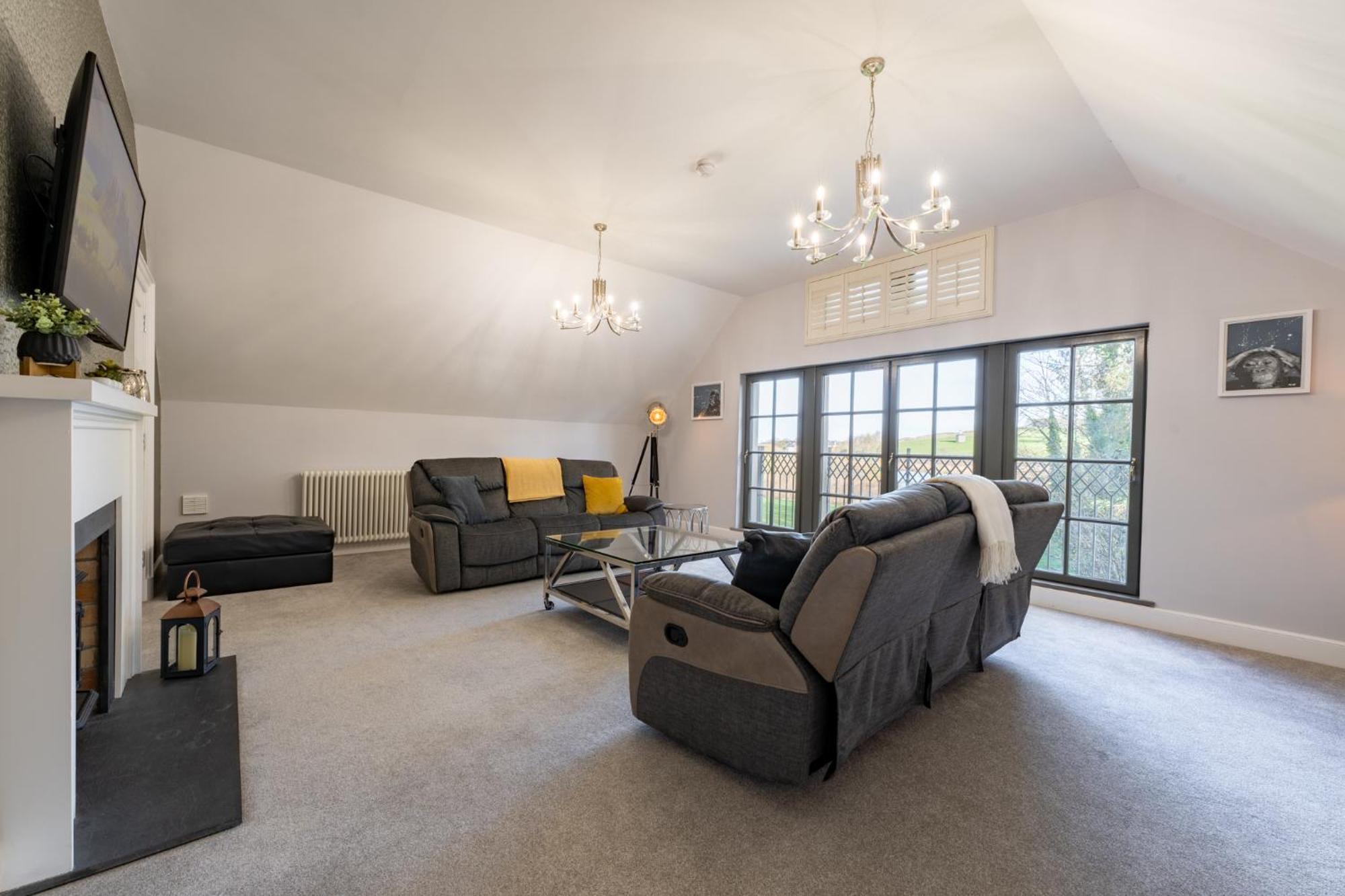 Escape Ordinary At Lough Erne Golf Village Enniskillen Exteriér fotografie